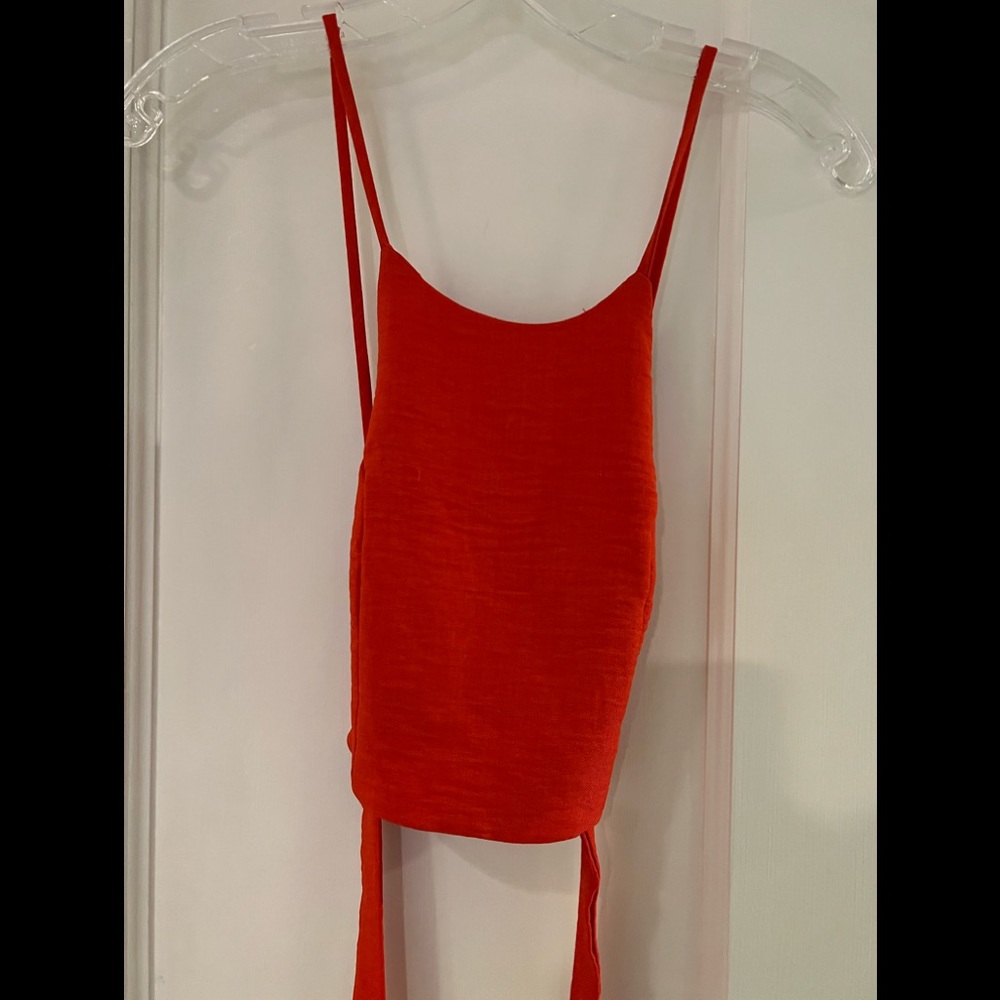 Women’s tie back cropped top